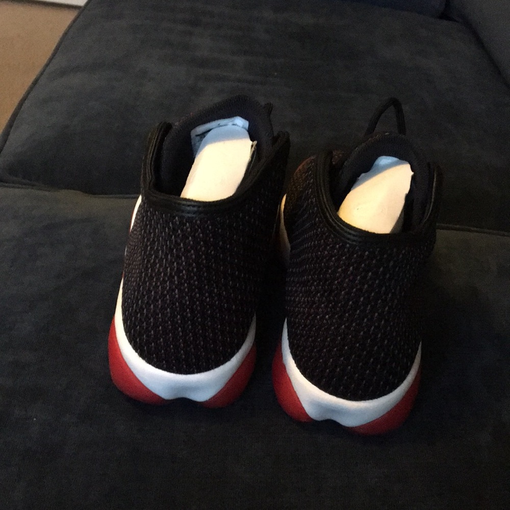 Shoes - Picture 3 of 4